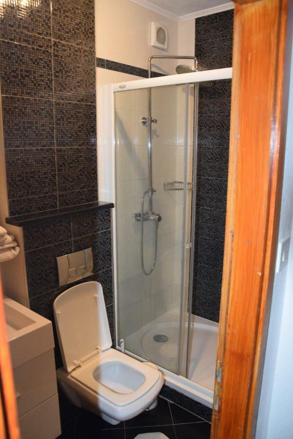 Apartman Linda 1 Baška Voda Esterno foto